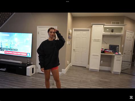 So sexy : r/juliaxsummernsfw