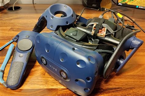 Tech journalist defends Vive Pro VR headset six years after launch