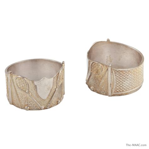 Set of 12 Silver Napkin Rings - Manhattan Art and Antiques Center