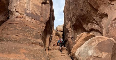 iconic hiking trail  utah     coolest outdoor