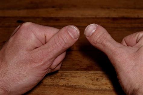 kuku tanda sakit jantung jangan abaikan     kondisi