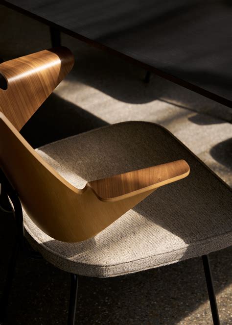 &Tradition — RFH Armchair RD7