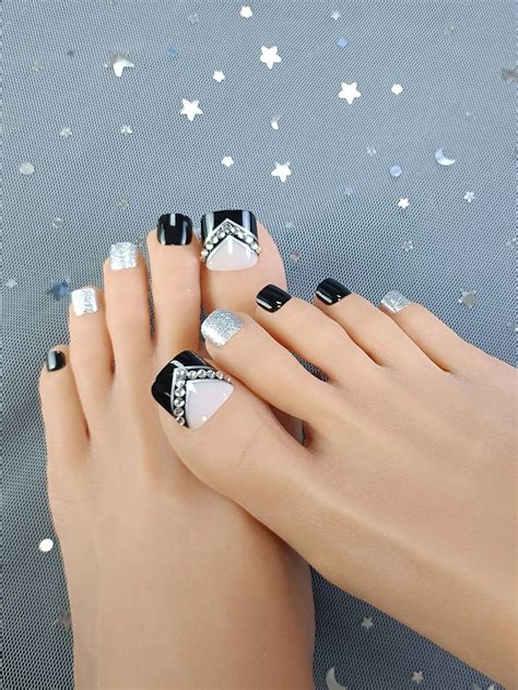 toe nail color for winter 13