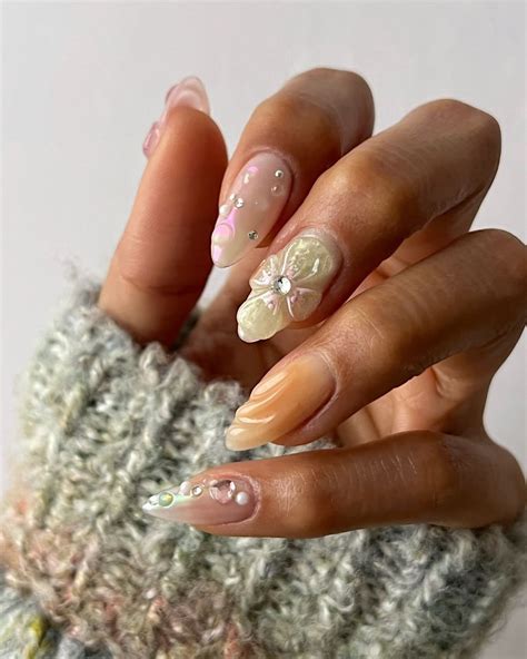 Unha Amendoada Em Gel - Unha em gel amendoada é tendência! Veja 7 ideias para se inspirar ...