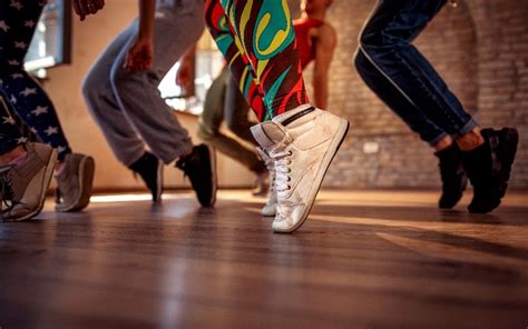 O'que São Danças Urbanas - Tipos de Danças Urbanas e seus Estilos: Hip Hop, Locking, Vogue e Mais