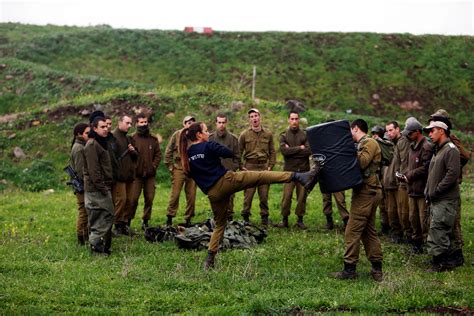 Female Israeli Soldiers