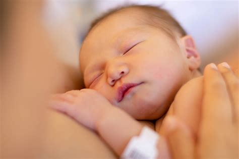 Make RSV vaccines for newborns available without delay - Pediatrics