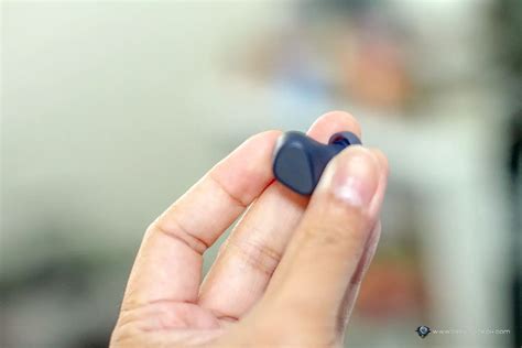 Jabra SPORT review - Wireless Bluetooth Headset with built-in FM Radio