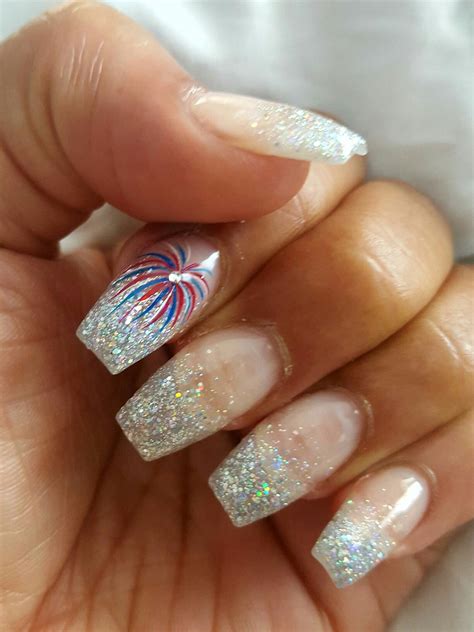 easy 4th of july nails 5