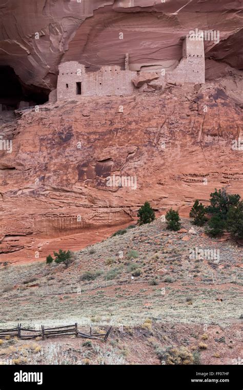 Mummy Cave ruins Canyon del Muerto Stock Photo - Alamy