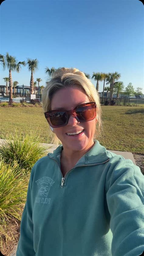 Claudia Chiavaroli | STAY CALM CLAUDIA @vitahustle | Instagram