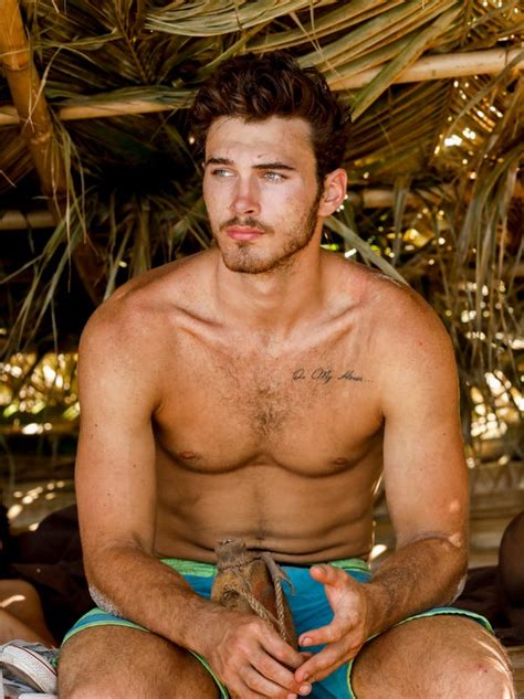 'Survivor: Ghost Island': Michael Yerger aces immunity challenge