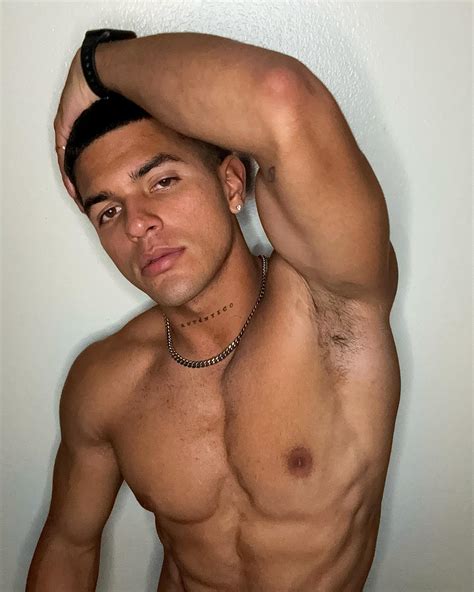 Neftali Bueno | Bom dia🧨👌🏻 | Instagram