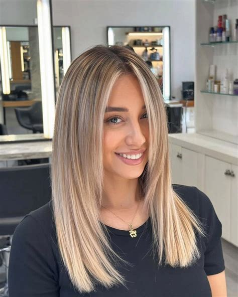Summer Blonde Hair 2025: Cool Blonde Balayage with Straight Layers and