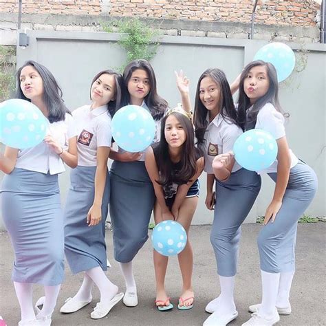 Gaya Seragam Cewe SMA 2016 Kekinian dan Modis | Gaya Hidup Modis