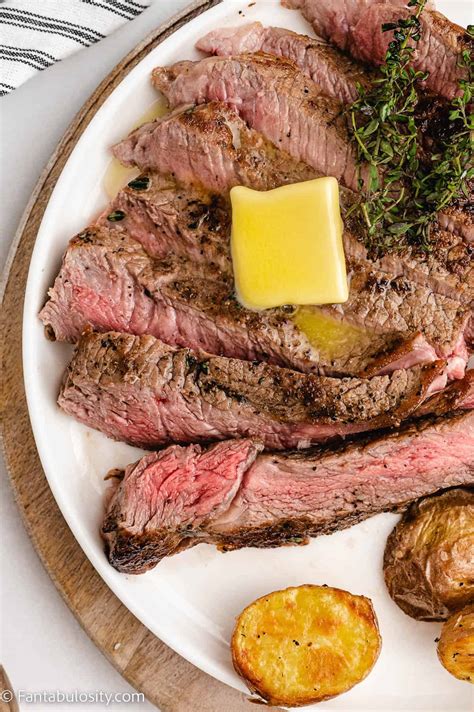 how to heat up a cooked steak