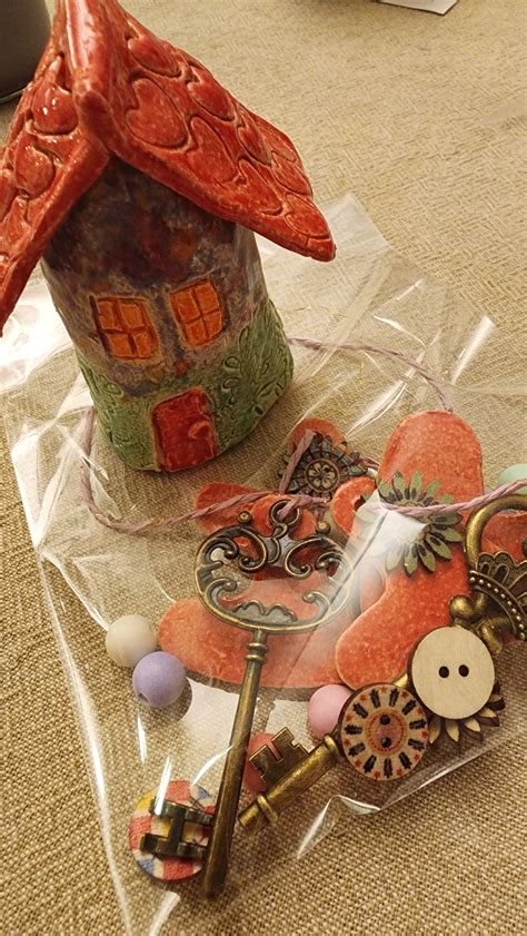 learn   create beautiful pottery  scratch   fun  hands