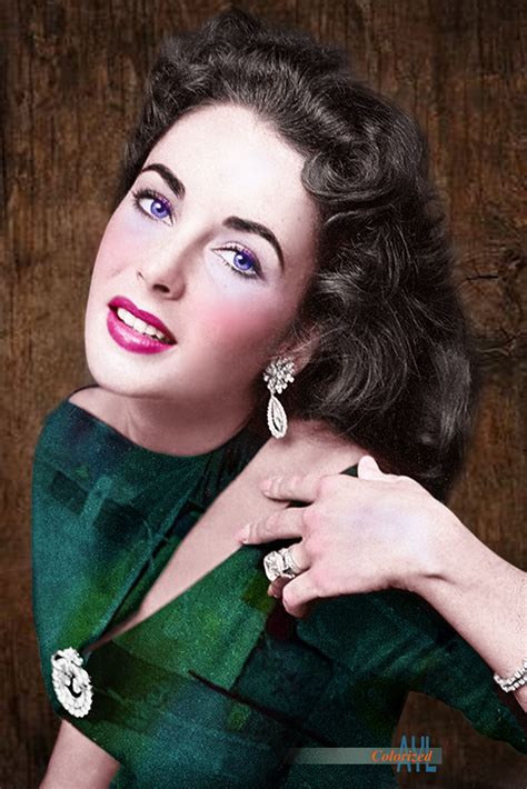 Elizabeth Taylor in 1957 | Elizabeth taylor eyes, Elizabeth taylor