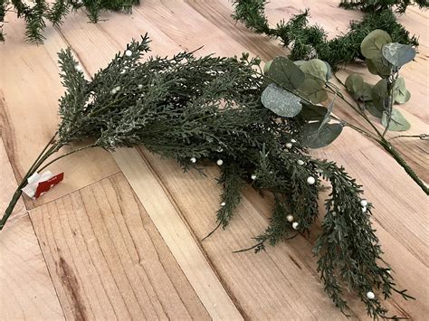 christmas garland refresh - Re-Fabbed