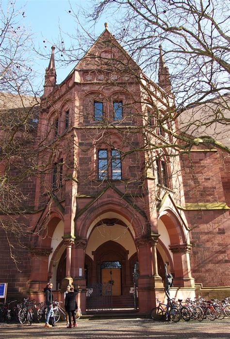 university building architecture  photo  pixabay