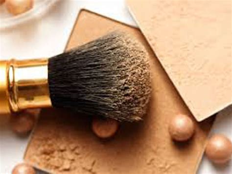 Know Everything About Mineral Makeup - Boldsky.com