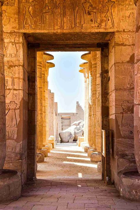Iconic Landmarks to Hidden Gems: Navigating Egypt's Sightseeing Tours
