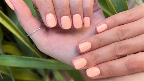 Peach Fuzz Nails Are The 2024 Color Trend For Sweet, Minimalist Manicures