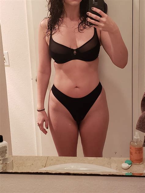 Gaining muscle, but missing my waist to hip ratio. Need help! : r/Fitness