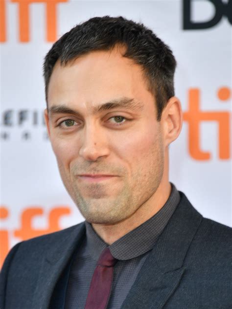 Alex Hassell - AlloCiné