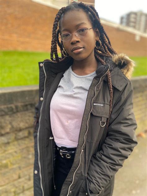 model noela uploaded  march    pm