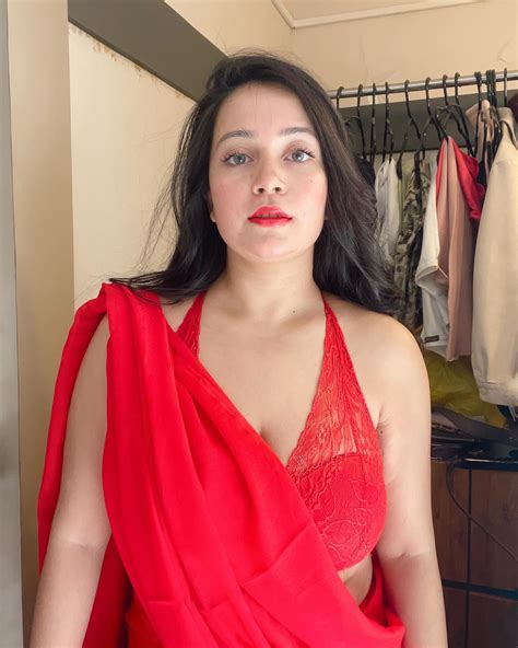 Sneha Karmakar (@rimpihere) • Instagram photos and videos