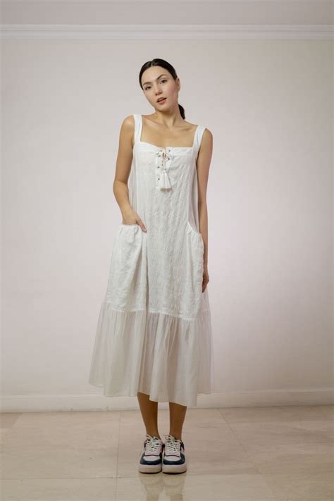Sussex dress | Elevate Your Style with Chic Women's Apparel at YOYA