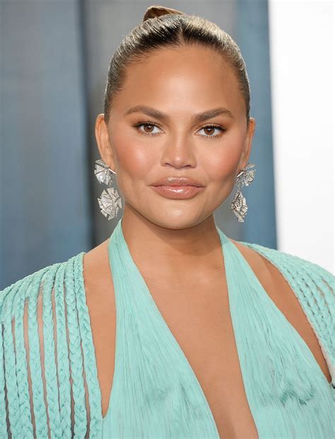 Chrissy Teigen – Vanity Fair Oscar Party 2020 • CelebMafia