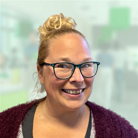 Meet Your Local Tax Professional | H&R Block®