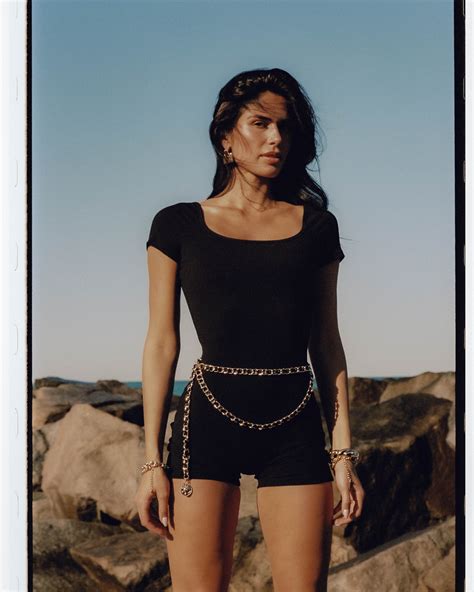 Azaria McKinnon (@azariamckinnon) • Instagram photos and videos