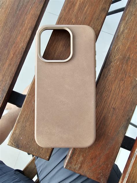 bare skin leather case  bare rpatinaproud