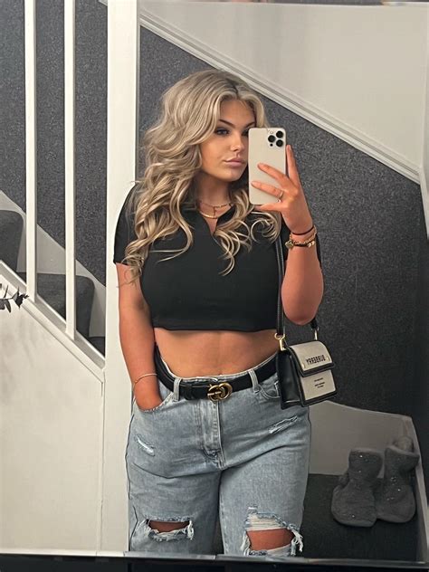 🖤🐈‍⬛ : u/Ells_ann