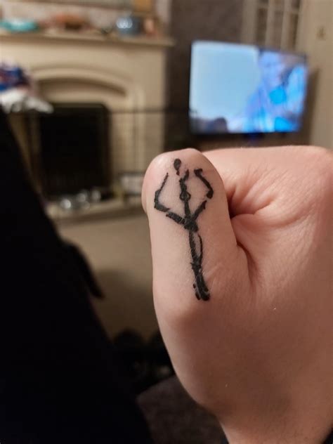Free hand Hunters Mark tattoo : r/bloodborne