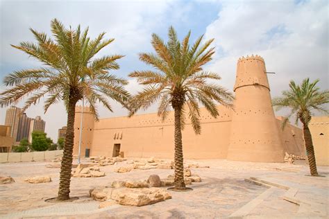 Riyadh Tourism, Saudi Arabia: Places, Best Time & Tour Packages 2025