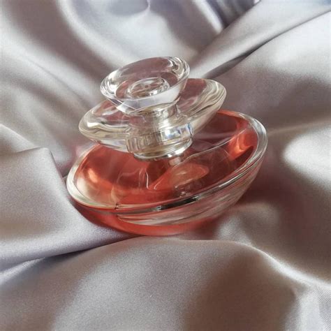 Insolence Guerlain άρωμα - ένα άρωμα για γυναίκες 2006