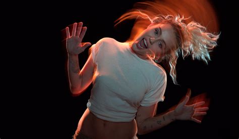 Miley Cyrus Cute 2017 Wallpaper, HD Celebrities 4K Wallpapers, Images