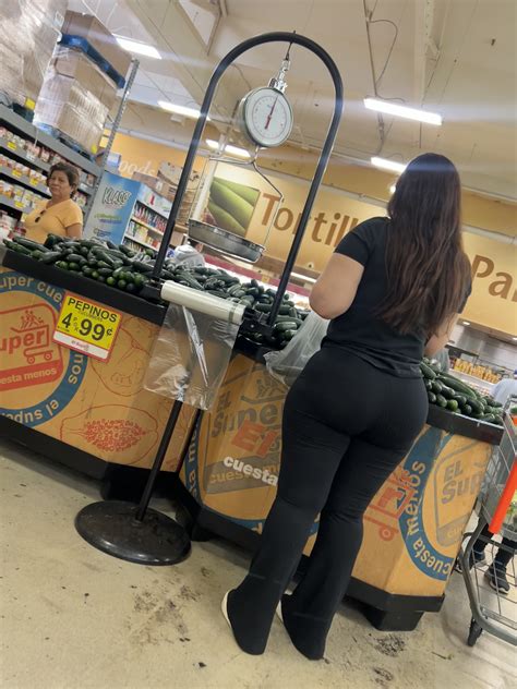 FAT ASS IN FLARES 10/10 - Spandex, Leggings & Yoga Pants - Forum