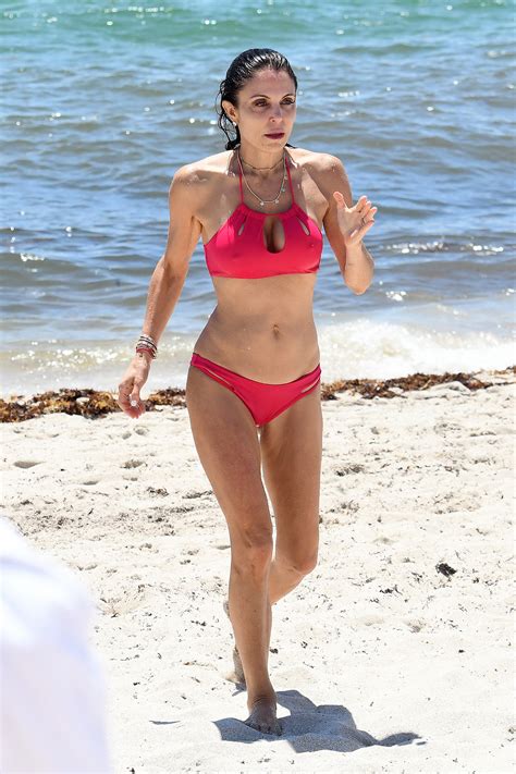 Is The Hottest Women Celebrity Really That Nice? Fans Weigh In. Image 7