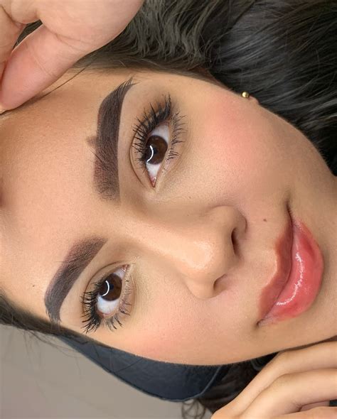 Valeria Mosquera micropigmentación