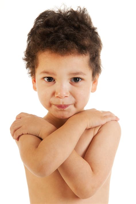 Family Nudity: Teaching Kids to Be Comfortable With Their Bodies