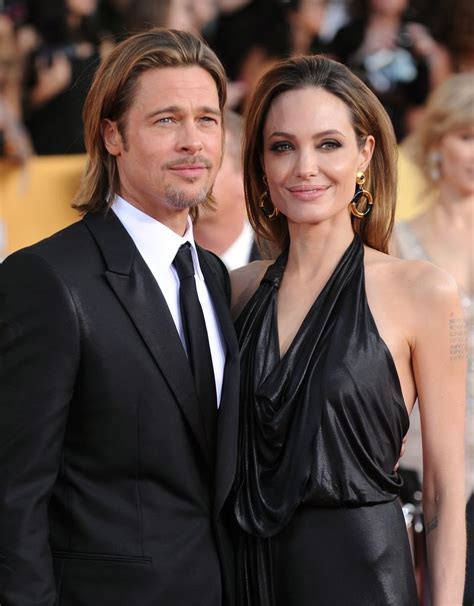 Angelina Jolie Haarkleurformule Angelina Jolie Embraces Wild Curly