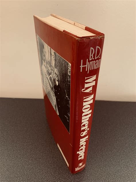 Rare photos of suzanne kay show her life with her famous mother 36