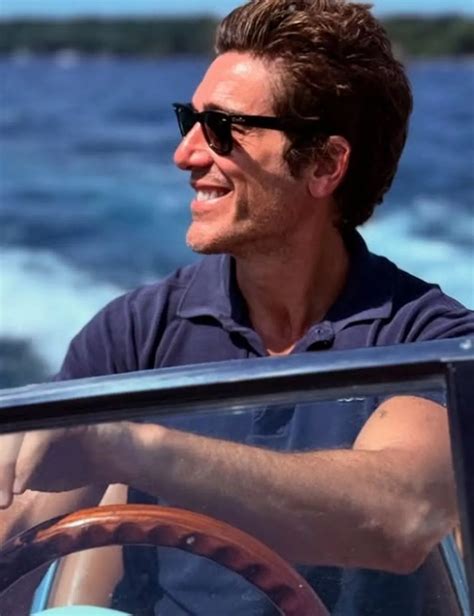 ABC's David Muir has fans in a frenzy with new vacation photo as they