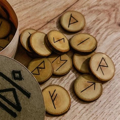 Руны из ясеня | Coasters