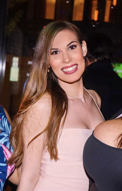 Grace Charis' Boob Job: Was It Worth It? Her Honest Answer. Image 11